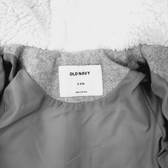 Old Navy Baby girl gray coat - Picture 5 of 6